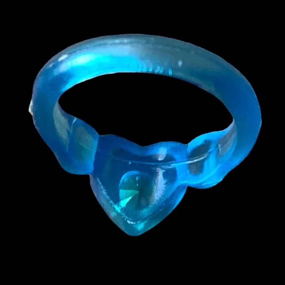 Pretty Blue Acrylic Heart Ring Center Clear Rhinestone